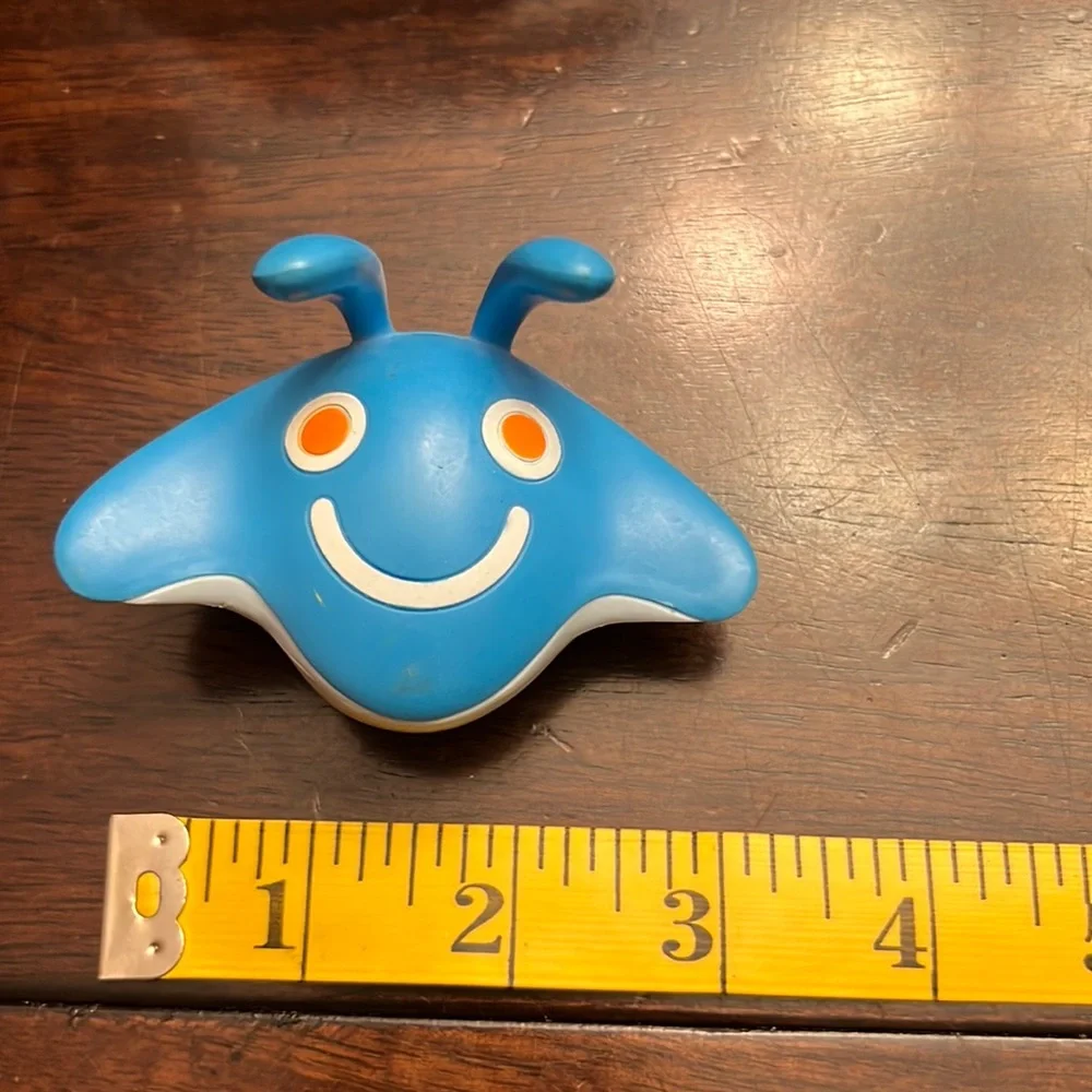 Jakks Pacific Pokemon Mantyke Nintendo PVC hard plastic figure